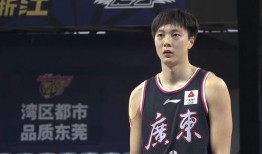 网红爆料打球的是谁啊视频,神秘球星球场风采引热议