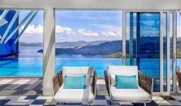 抖音游泳池女网红吃瓜,抖音网红美食瞬间走红！”