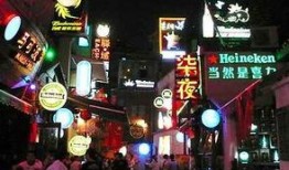 长沙酒吧吃瓜事件网红,网红围观下的争议瞬间