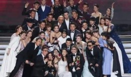 记者爆料明星的抖音视频,记者爆料背后真相！”